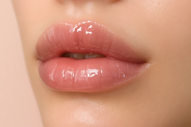 Non-sticky high-shine glosses - 111